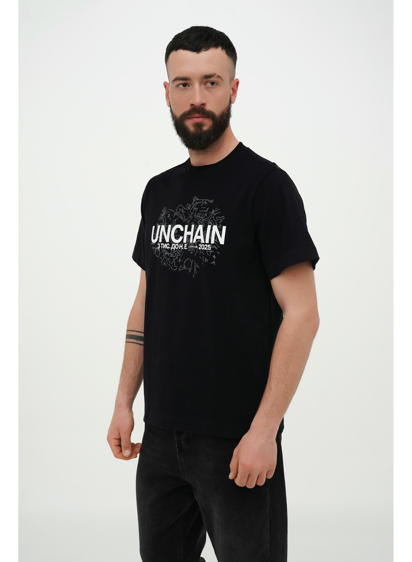 Футболка чоловіча чорна "UNCHAIN" 