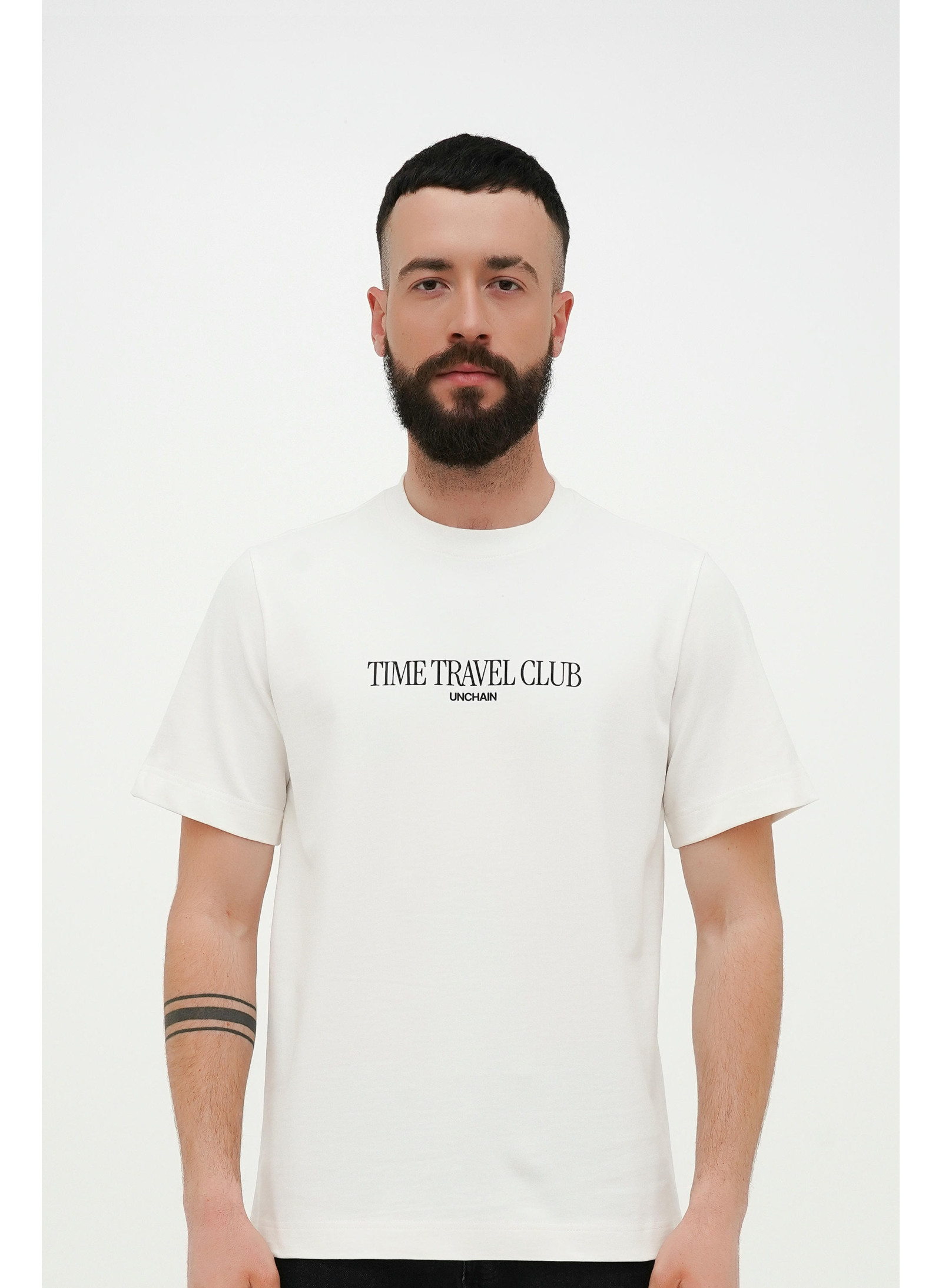 Футболка чоловіча молочна "Time Travel Club" 